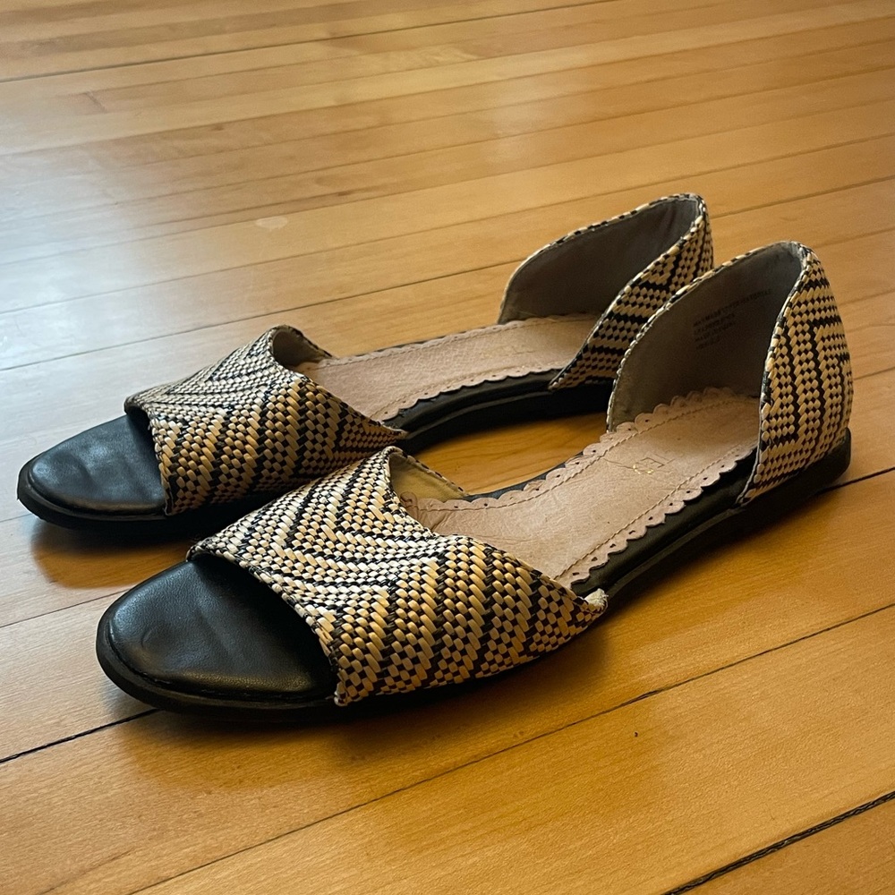 Woven Straw Sandal Peep Toe Flats